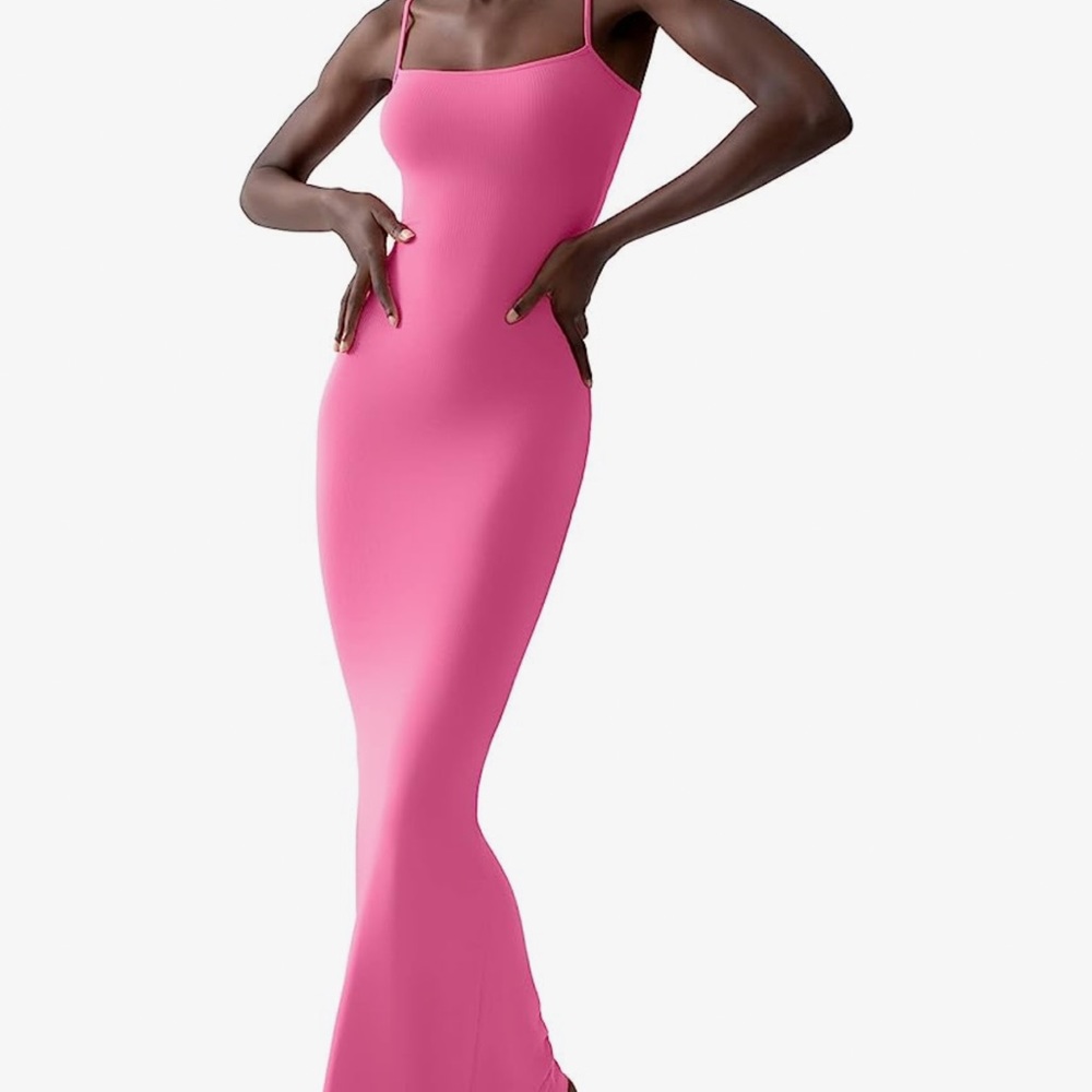 Pink ribbed maxi dress